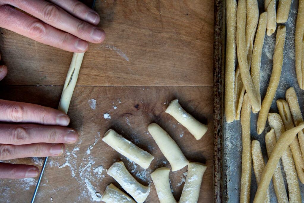 MACCHERONI al FERRETTO, pasta fresca di semola homemade 